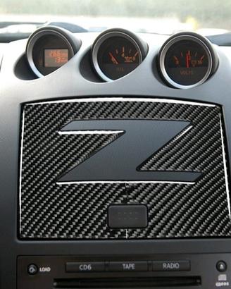 Cover in carbonio cassetto cruscotto Nissan 350z