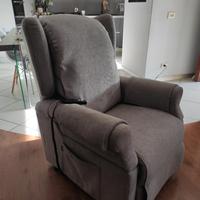 Poltrona relax con motore doppio movimento