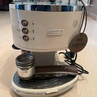 Macchina da caffè “icona” De Longhi