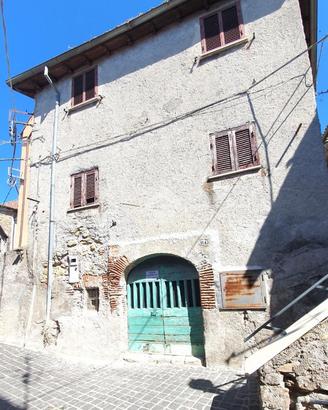 MONOLOCALE A PALIANO
