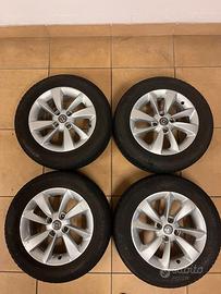 Cerchi in lega OPEL 15" + gomme 185/65/R15