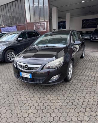 Opel Astra 2.0 CDTI 160CV 5 porte aut. Cosmo S