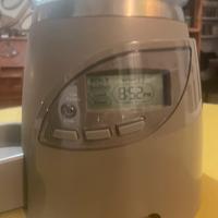 Distributore automatico crocchette