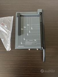 Taglierina per carta e cartoncino