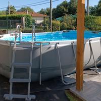 Piscina Bestway praticamente nuova