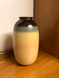 Vaso decorativo in terracotta