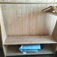 porta abiti in legno massiccio abete