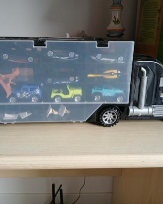camion usato pochissimo