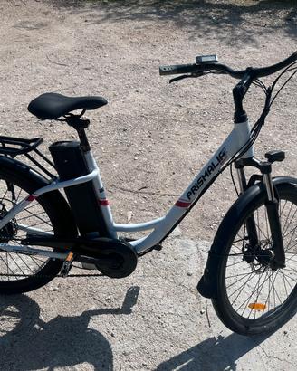 Bicicletta elettrica agevole prismalia 36v 250w