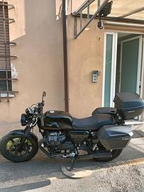 Moto Guzzi V7 850 Stone anno 2021