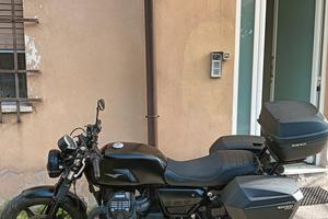 Moto Guzzi V7 850 Stone anno 2021