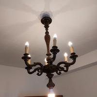 Lampadario Antico in Legno