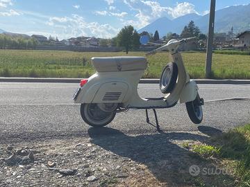 Vespe special  vespa r. Vespa pks