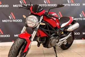 Ducati Monster 696
