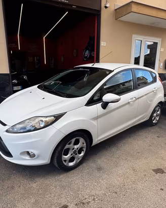 Ford Fiesta 1.4 TDCi 5p. Titanium