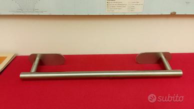 Portatovaglia bagno in metallo satinato