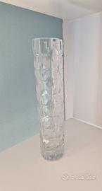 Vaso in vetro pressato