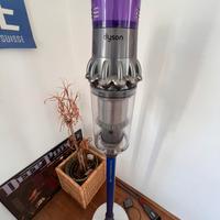 Dyson V11