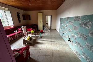 CASA SEMINDIPENDENTE A MONTESARCHIO