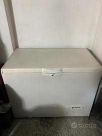 Congelatore a pozzo Whirlpool AFG 635 AP