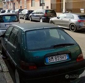 Auto citroen saxo