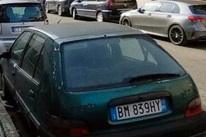 Auto citroen saxo