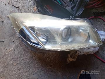 Opel insignia fanali Xenon 