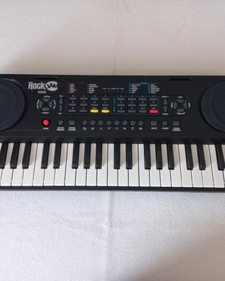 Tastiera con custodia. 