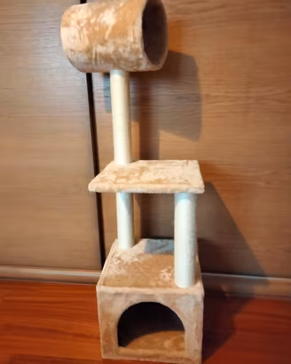 tiragraffi e gioco per gatti 