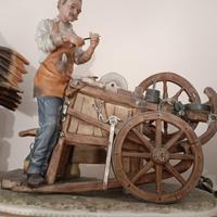 statua arrotino ceramica 