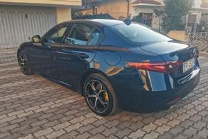 Alfa Romeo Giulia - Modello(2016)