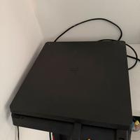 Ps4 con 2 controller, FC26 e gta V