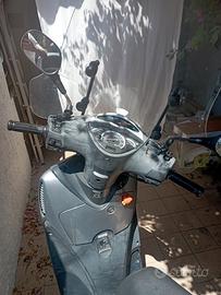 Scooter Honda sh 125 sinistrato per ricambi