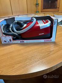 Aspirapolvere giocattolo originale Miele