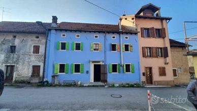 Immobile in asta di 181 m² con più di 5 locali e b