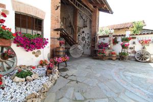 CASA SEMINDIPENDENTE A SANFRÈ