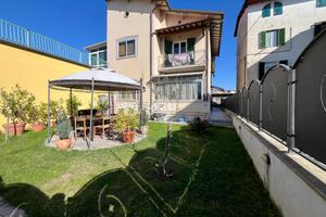 5 LOCALI A PESCIA