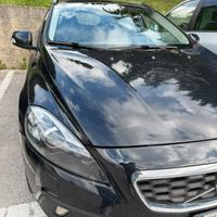 volvo  v40 crosscowntry anno 2014