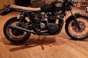 TRIUMPH BONEVILLE 2004