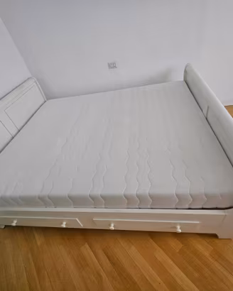 Letto matrimoniale a barca stile coloniale