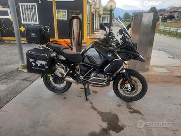 BMW GS 1250 ADV TRIPLE BLACK 