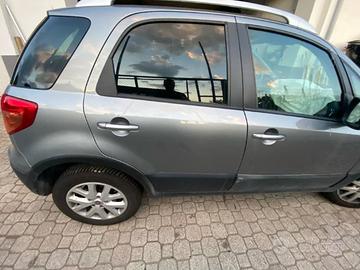 PORTA POSTERIORE DESTRA PER FIAT SEDICI 2009