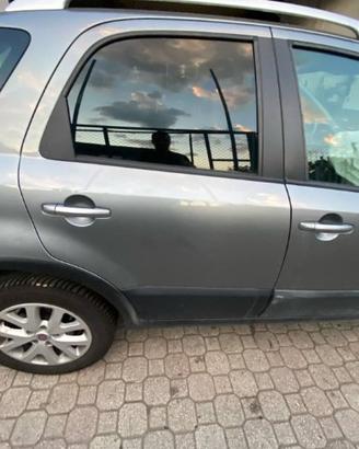 PORTA POSTERIORE DESTRA PER FIAT SEDICI 2009