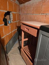 Carrello cucina legno con piano piastrelle