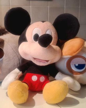 Peluche di Topolino Ciuchino e Gizmo .