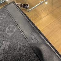 Pochette Louis Vuitton unisex