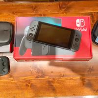 Nintendo switch (completa) + ultimi 2 pokemon