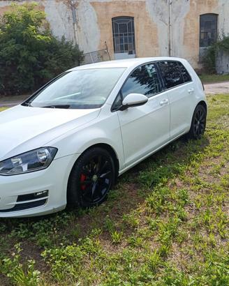 Volkswagen Golf VII Highline 1.6 110CV