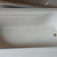 2 vasche da bagno Ideal Standard in acrilico