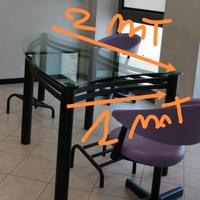 tavolo vetro e metallo